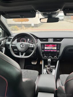 Škoda Octavia Combi RS 180kW, 2018, DSG - 9