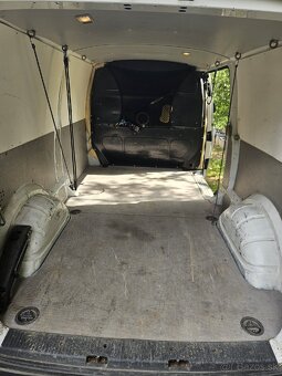 VW Transporter T6 4Motion 2.0 TDI Long - 9