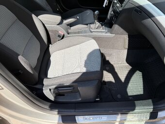 Skoda Suoerb combi 1,4 tsi - 9