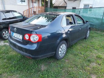 Volkswagen Jetta 1.6 Benzin 75Kw R.v 11/2008 - 9