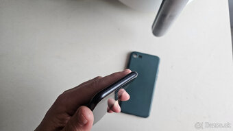 Apple iPhone SE 2020 - slabšia bat - 9