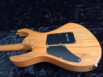 SUHR Modern Custom shop - 9