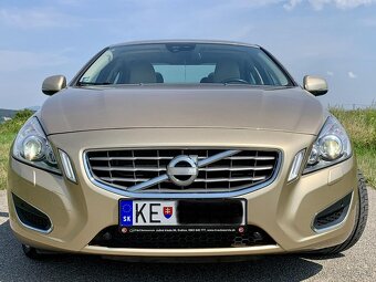 Volvo S60 T5 Summum Powershift - 9