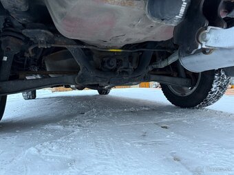 Honda CR-V 2,0 VTEC BENZÍN 4X4 - 9