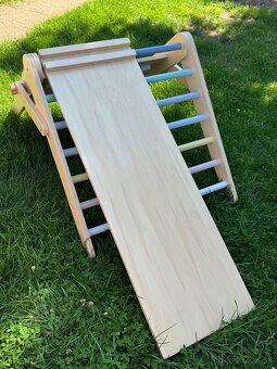 Piklerovej triangel - 9