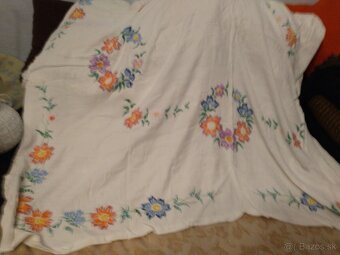 Retro vyšívané obrusy 2 - 9