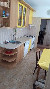 Na dlhodobý prenájom 3 iz.byt Saratovská Levice - 9