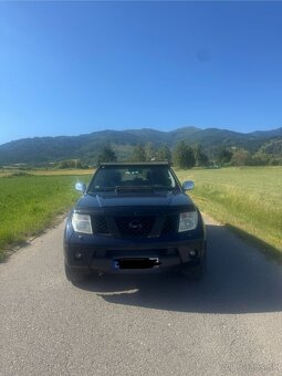 Nissan Pathfinder 2.5 dCI Automat 7-miestny - 9