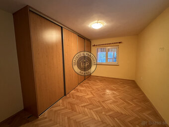 Rekreačná chatka na celoročné užívanie NA PREDAJ - 9