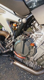 KTM duke 790 - 9