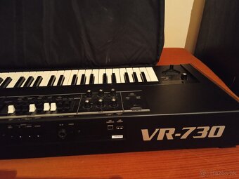 ROLAND COMBO VR 730 - 9