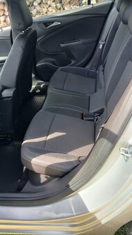 Opel Astra K - 9
