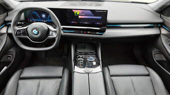 BMW 520d mHEV G60 A/T 145kW 4/2025 len 17000km TOP STAV - 9