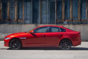 Jaguar XE - 9
