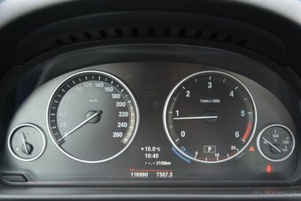 BMW rad 5 2.0 xDrive 525 SR Top STav - 9