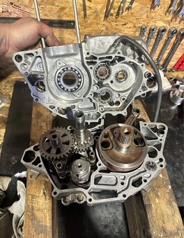 Honda CRF 250r 2008 - 9
