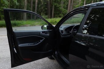 Hyundai i20 1.1 CRDi 55kw 2015 - 9