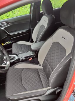 Kia ProCeed 1.4 T-GDi GT-Line - 9