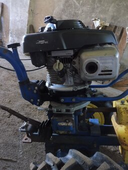 predám malotraktor agzat s náradím - 9
