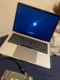 MacBook Pro 13 2017 rok - 9