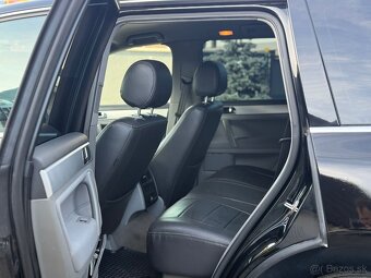 Volkswagen Touareg 2.5 R5 TDI – 4x4, rok 2006 - 9
