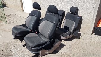 Interier na Volkswagen Polo 2012 - 9