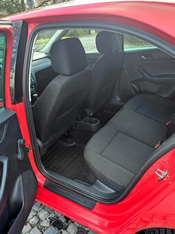 Škoda Rapid 1.2 tsi 77 KW 2013 159 tisíc KM - 9
