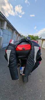 Predám koženú bundu a kožené nohavice - 9