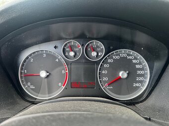 FORD FOCUS 1.6tdci 66kw - 9