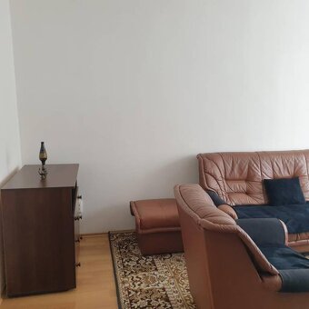 Svetlý byt s balkónom v širšom centre. Moyzesova ul. - 9