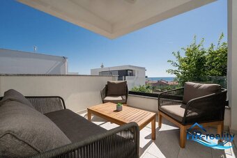 Novalja – luxusný apartmán s výhľadom na more - 9
