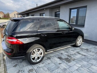 Mercedes-Benz ML 350 BLUETEC 4MATIC - 9