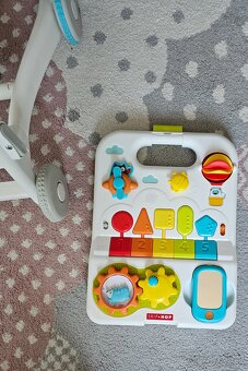 SKIP HOP Chodítko s aktivitami 4v1 Explore&More 6m+ - 9