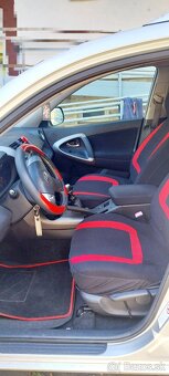 TOYOTA RAV4 - 9