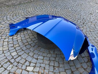 naraznik Octavia 3, III,Kapota moda race blue, Blatnik 8X8X - 9