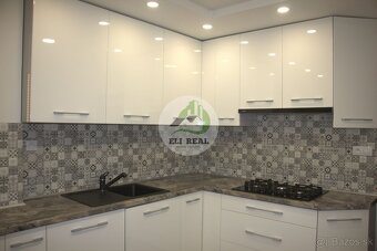Na predaj zariadený 3 izb. byt , 77m2 + loggia , sídlisko Ko - 9