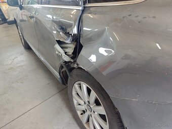 VW TOUAREG 4.2TDI V8, facelift , 2015 - 9