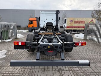 Mercedes-Benz Actros 2553 podvozek - 9