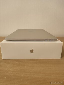 MacBook Pro 2019 | i5 • 8GB • 256GB SSD - 9