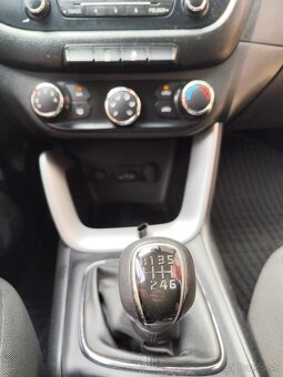 KIA CEED SW 1.6 CRDi - 9