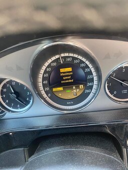 Mercedes E-Cass 350CDI 4 matíc - 9