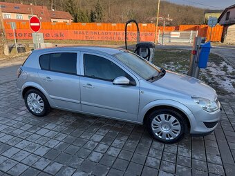 🚘 Opel Astra H 1.4 (2007) - 9