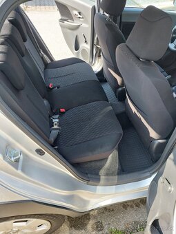 Toyota urban cruiser 1,4 d 4x4 4x4 - 9