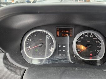 Dacia Duster 1.6 16V 4x4 – benzín - 9