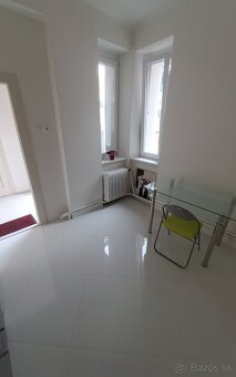 3 izbov Centrum s sparkovacim.miestom - 9