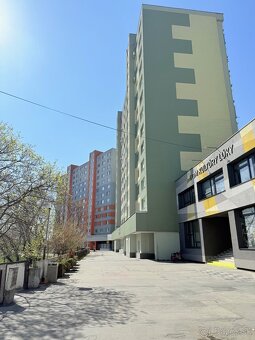NA PRENÁJOM MODERNÁ GARZONKA NA VÍGĽAŠSKEJ ULICI, VOĽNÁ - 9