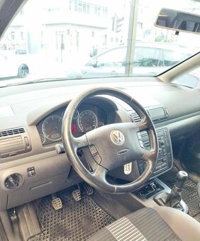 VW SHARAN 1.9 TDI 4X4 UNITED - 9