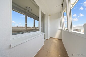 2 – IZB.BYT, NOVÁ KOMPLET. REK., LOGGIA,SVÄTOPLUKOVA,PEZINOK - 9