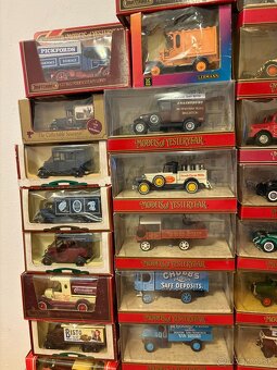 Zbierka kovových modelov Dinky Matchbox Models of yesteryear - 9