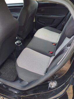 Škoda Citigo 1.0 MPI černá 5dv - 9